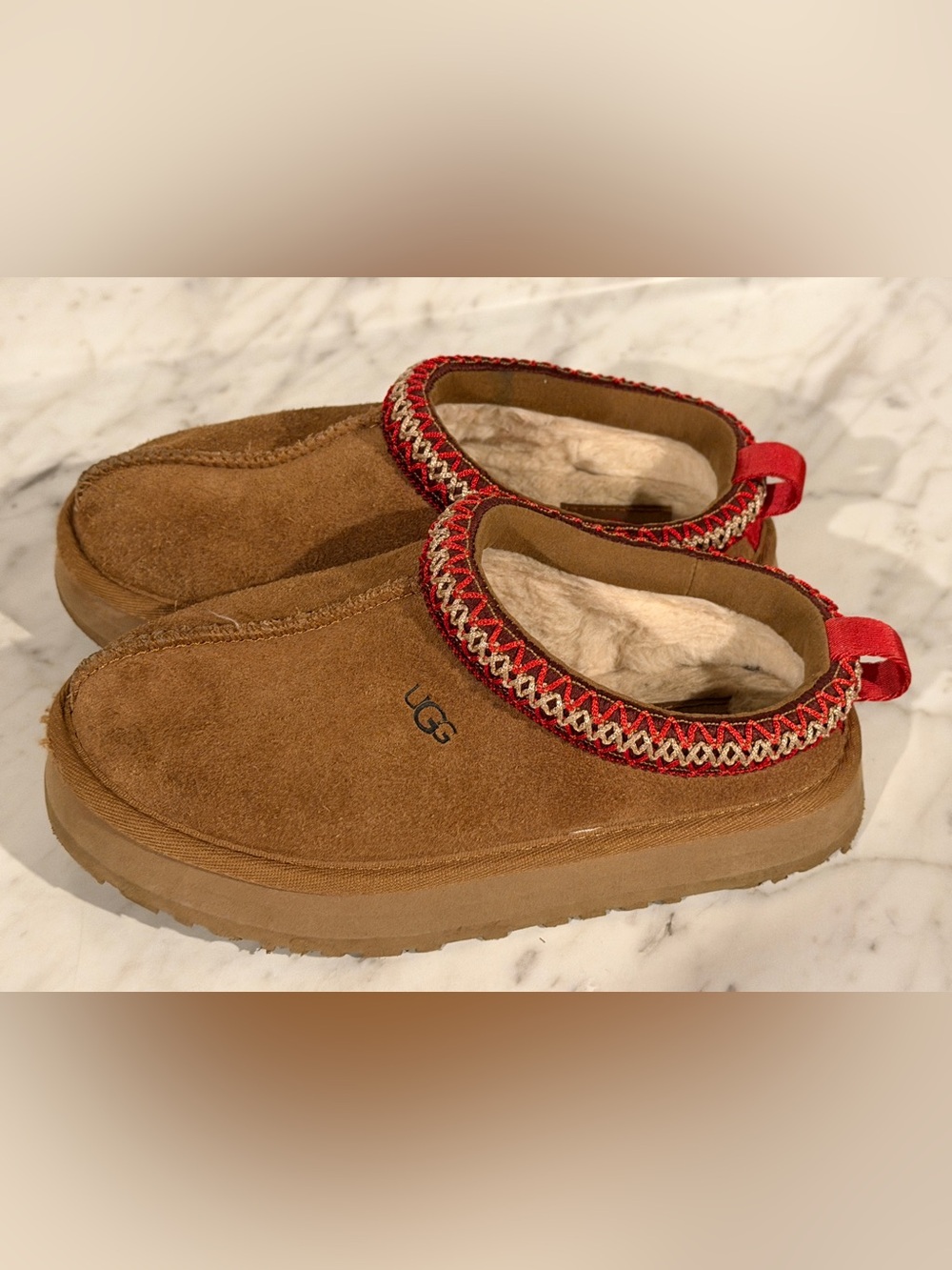 UGG Tazz II Kids Size 13 Cherry Platform Slipper Mule Red Gold Braid - Picture 7 of 10